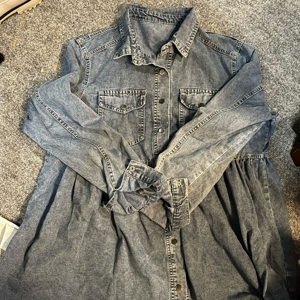 Lightweight denim jacket